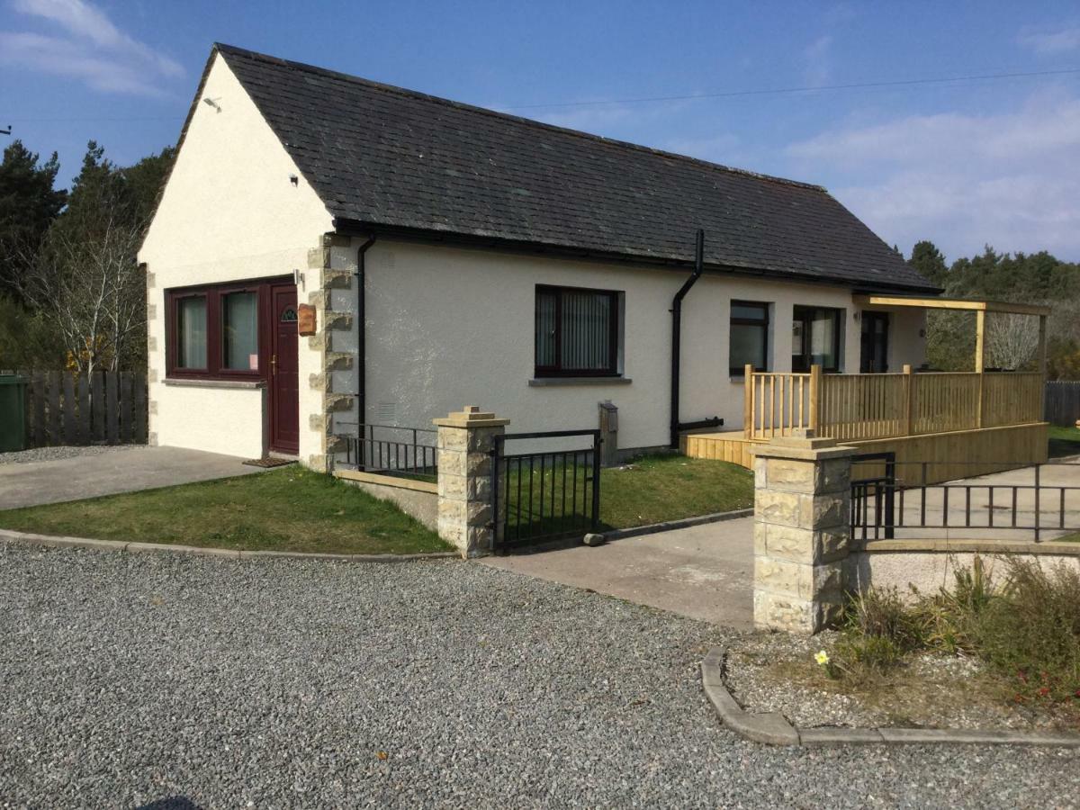 Lesanne Cottage Инвернес Екстериор снимка